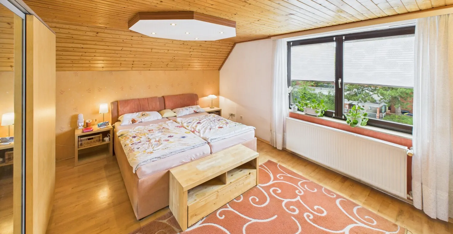 Schlafzimmer Dachgeschoss