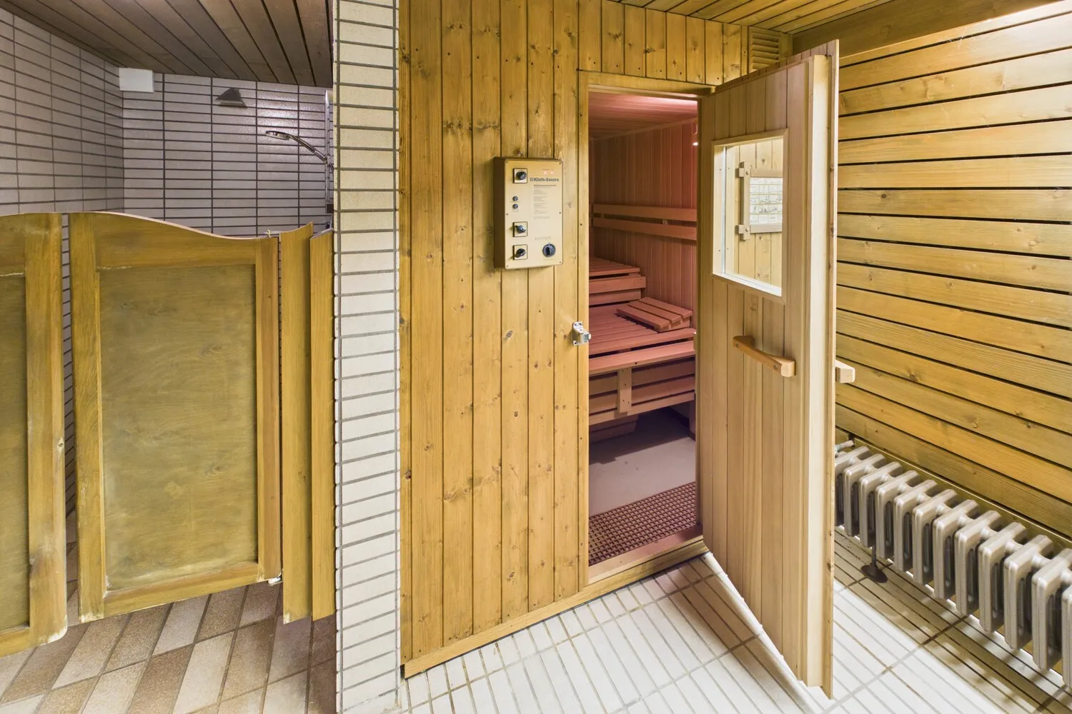 Dusche und Sauna UG