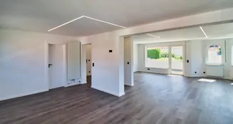 von_poll_real_estate_property_25403051_image_0