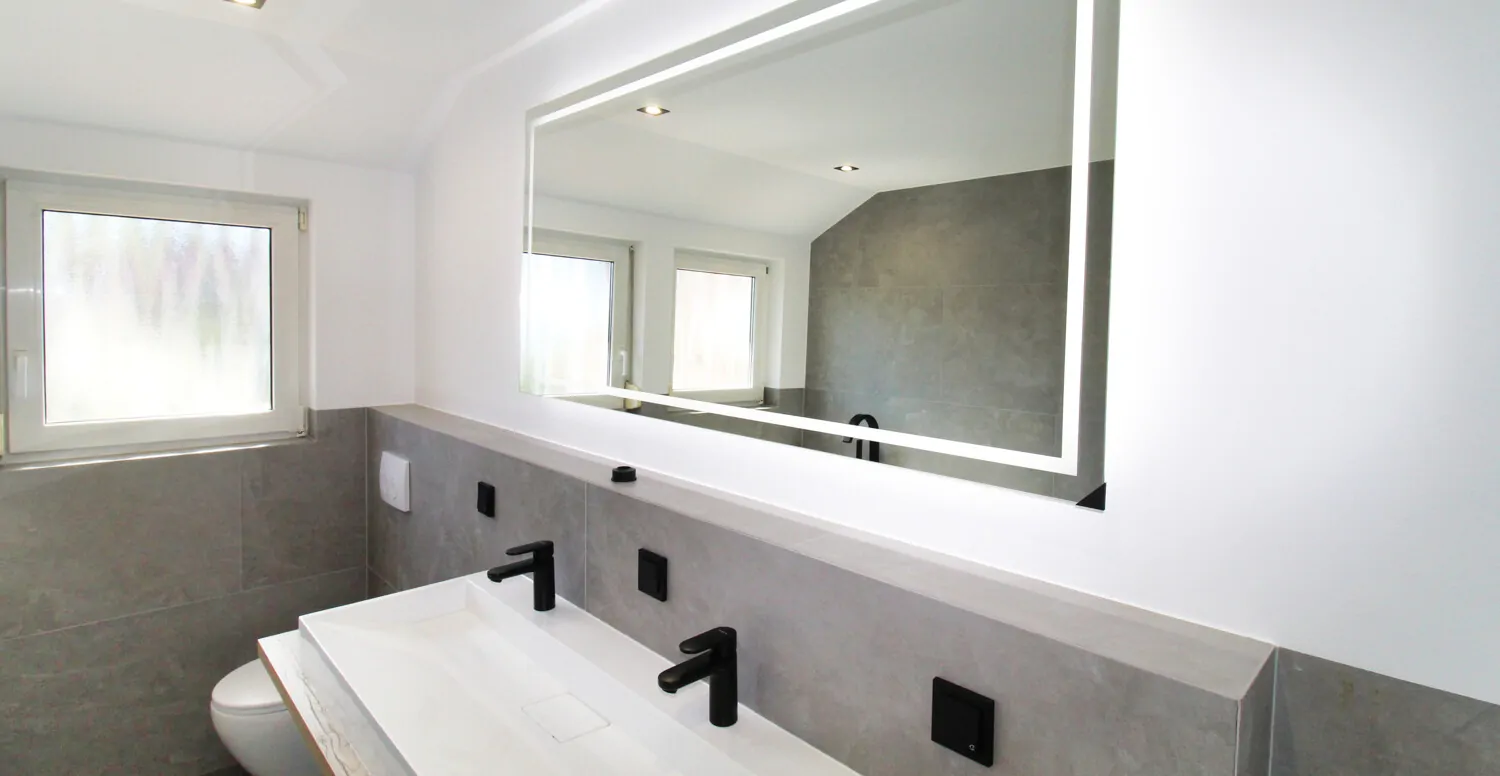 Tageslicht-Badezimmer Bild 2 DG