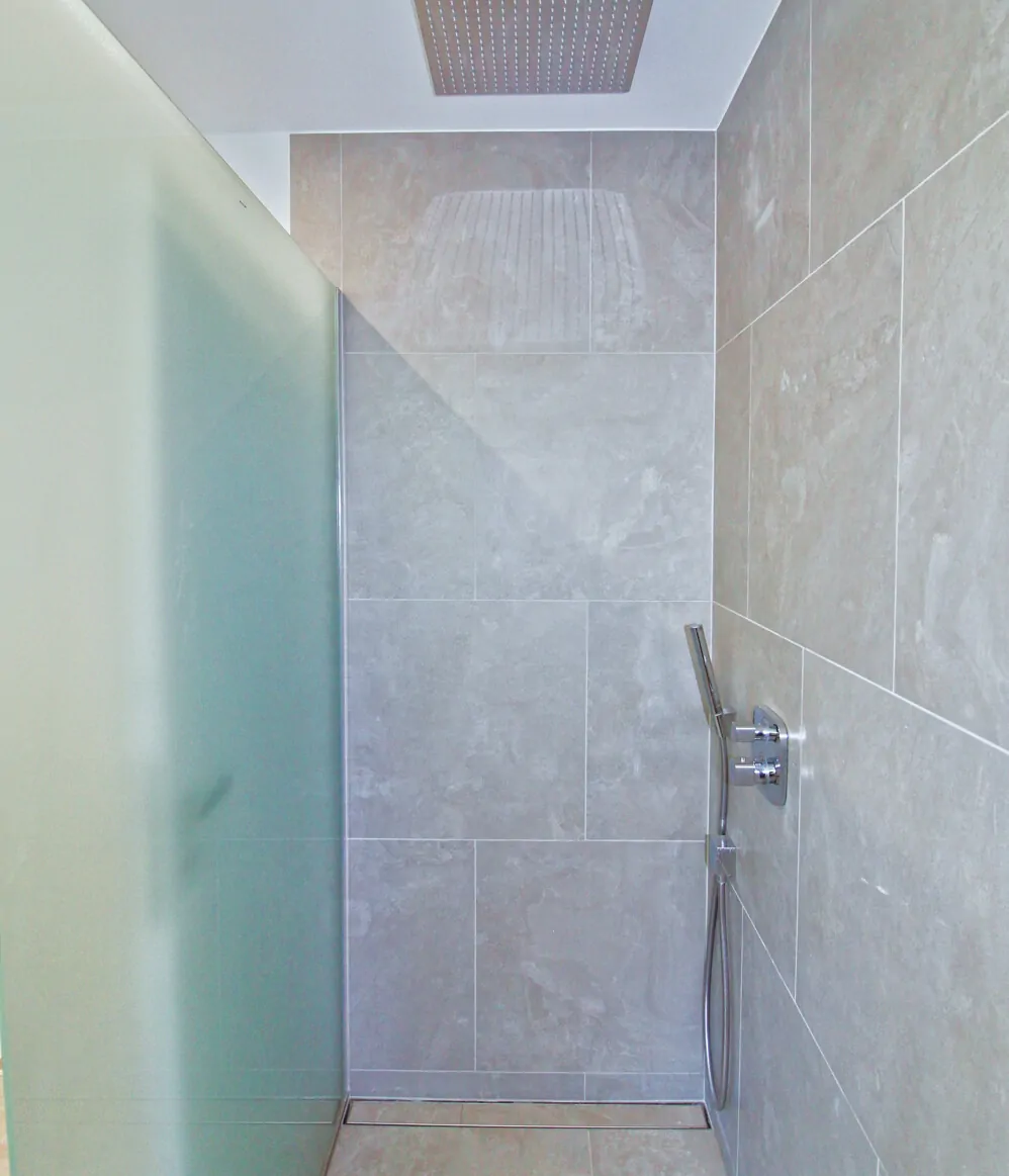 Tageslicht-Badezimmer Bild 2 OG