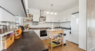 von_poll_real_estate_property_25419026_image_1