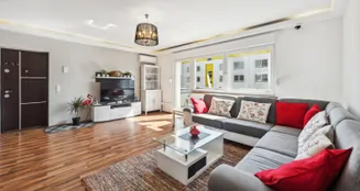 von_poll_real_estate_property_25419026_image_0