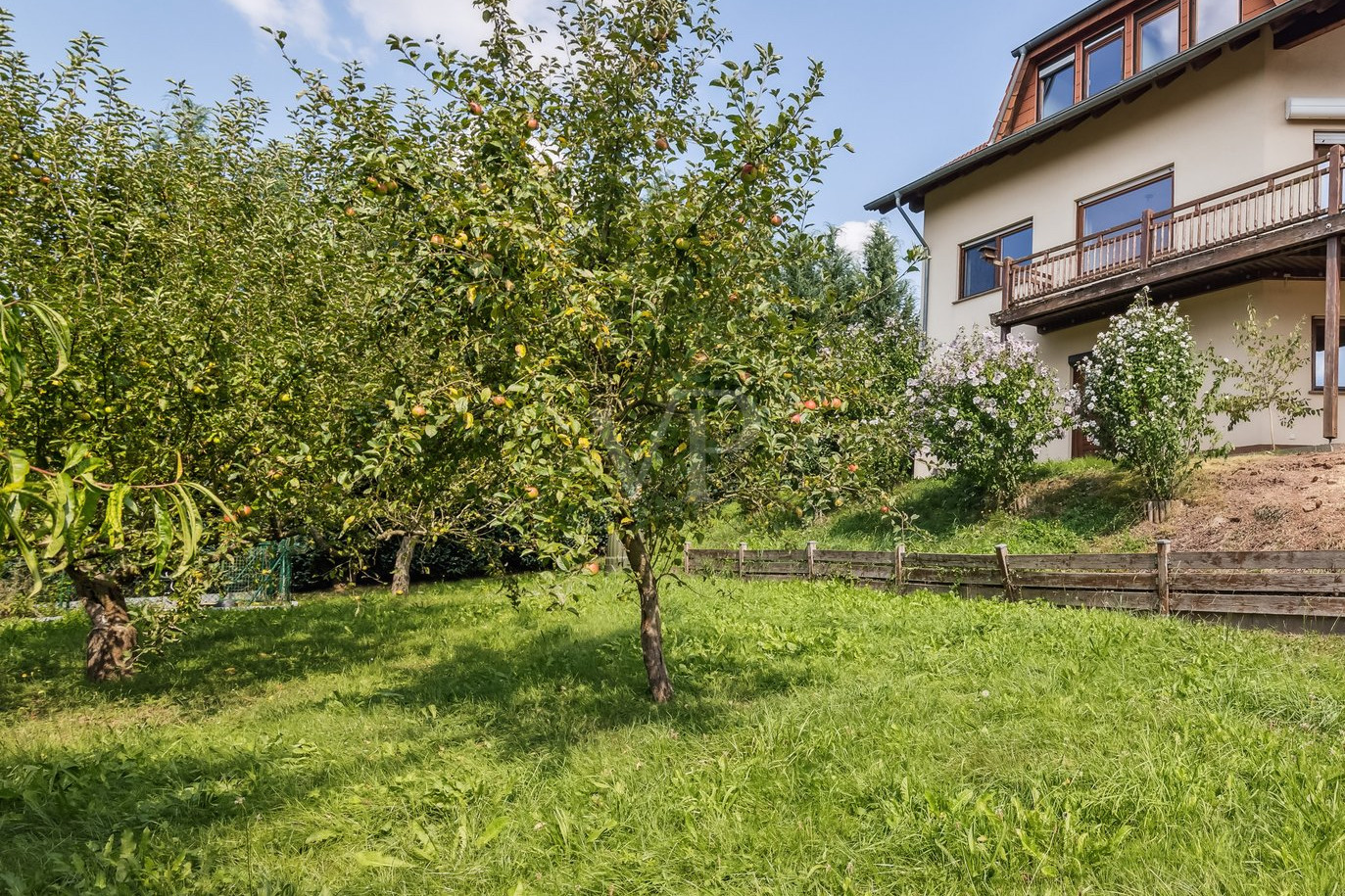 Garten mit Obstbaumbestand