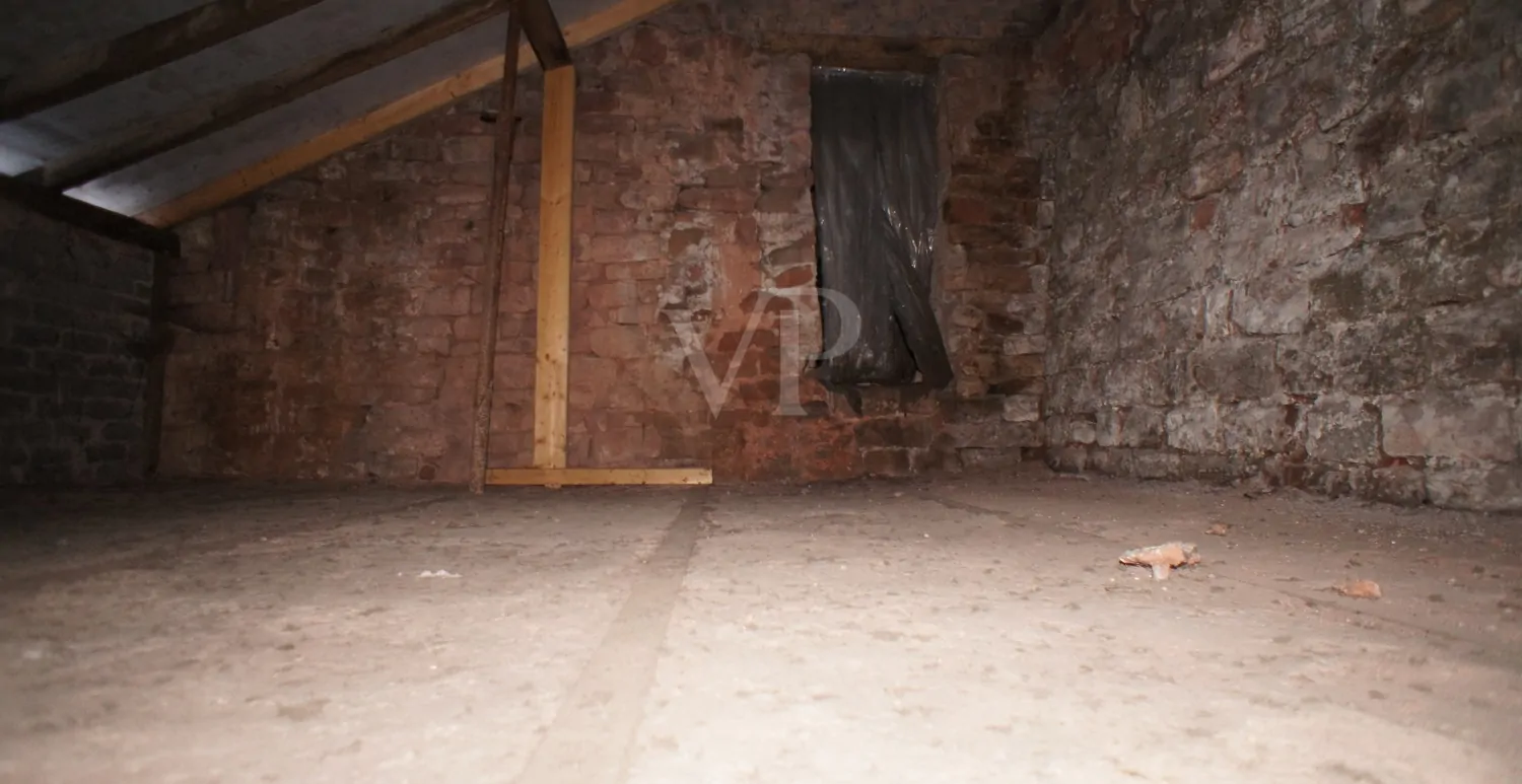 Dachraum Nebengebäude