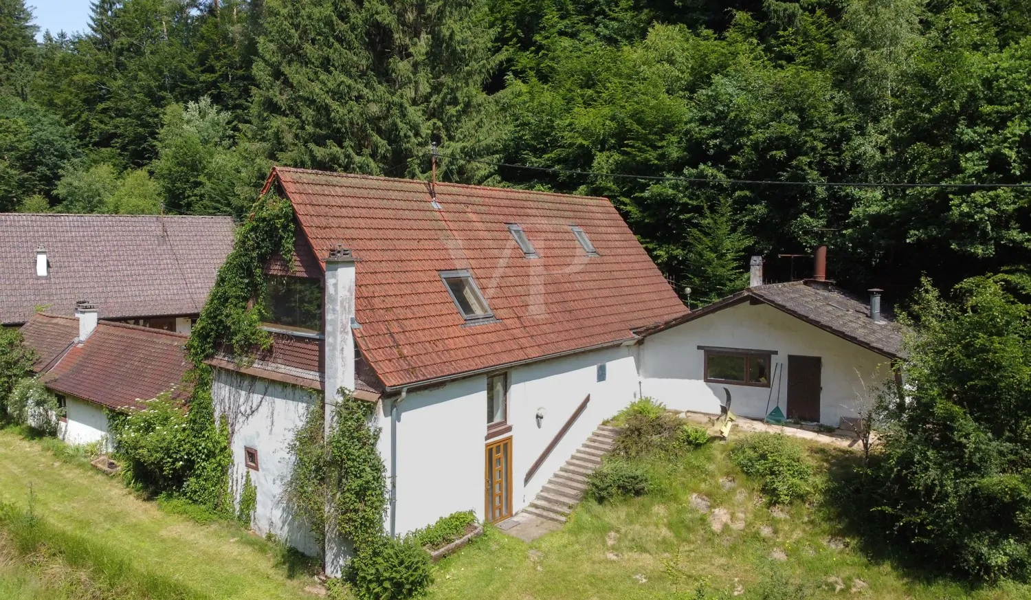 Nebengebäude mit ehm. Brennhaus