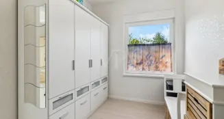 von_poll_real_estate_property_24419023_image_10