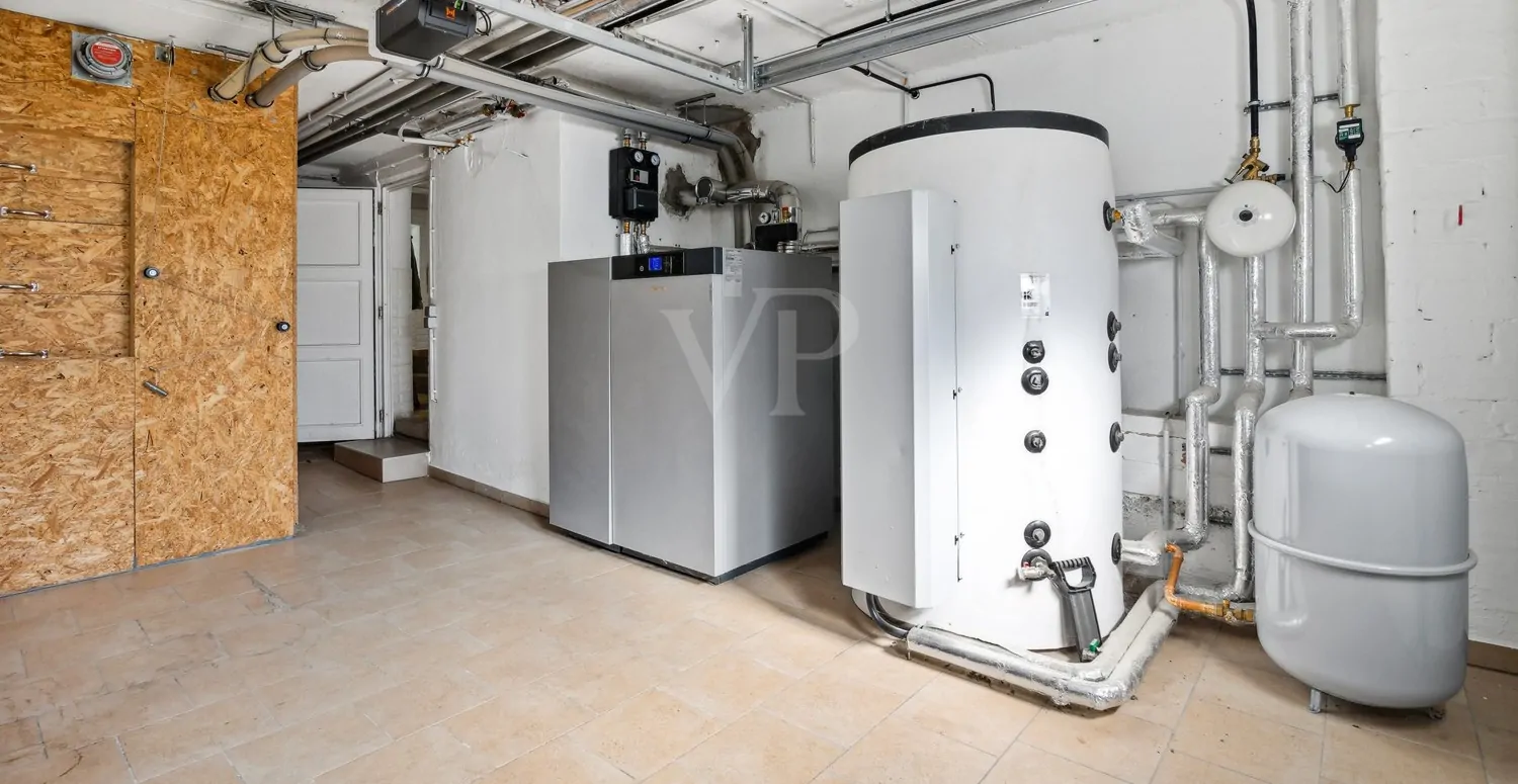 Heizungsraum mit Pelletlager