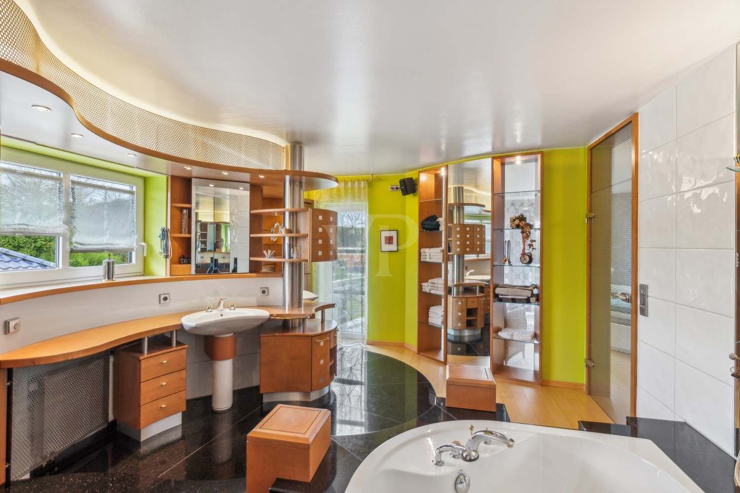 Hauptbadezimmer