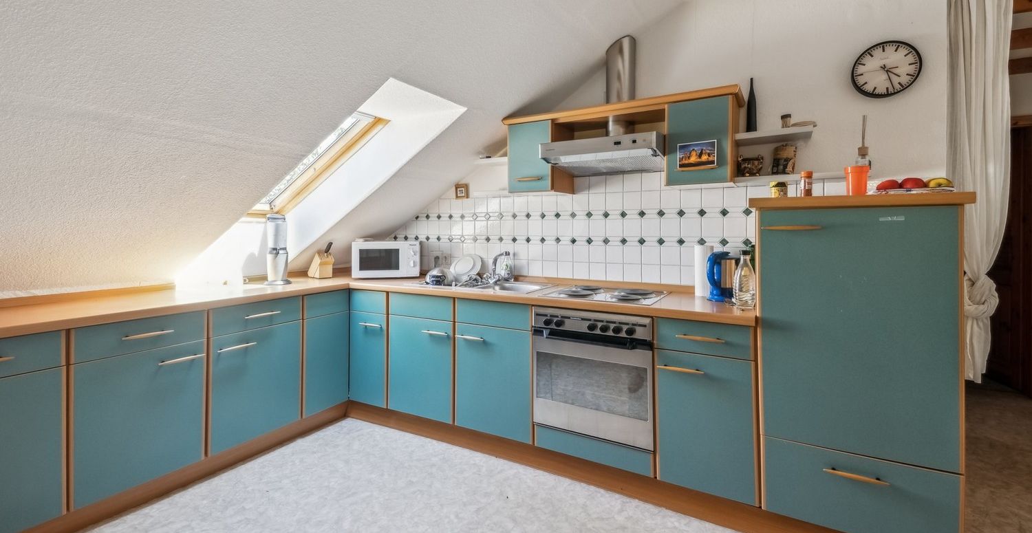 Küche  - Wohnung im Dachgeschoss
