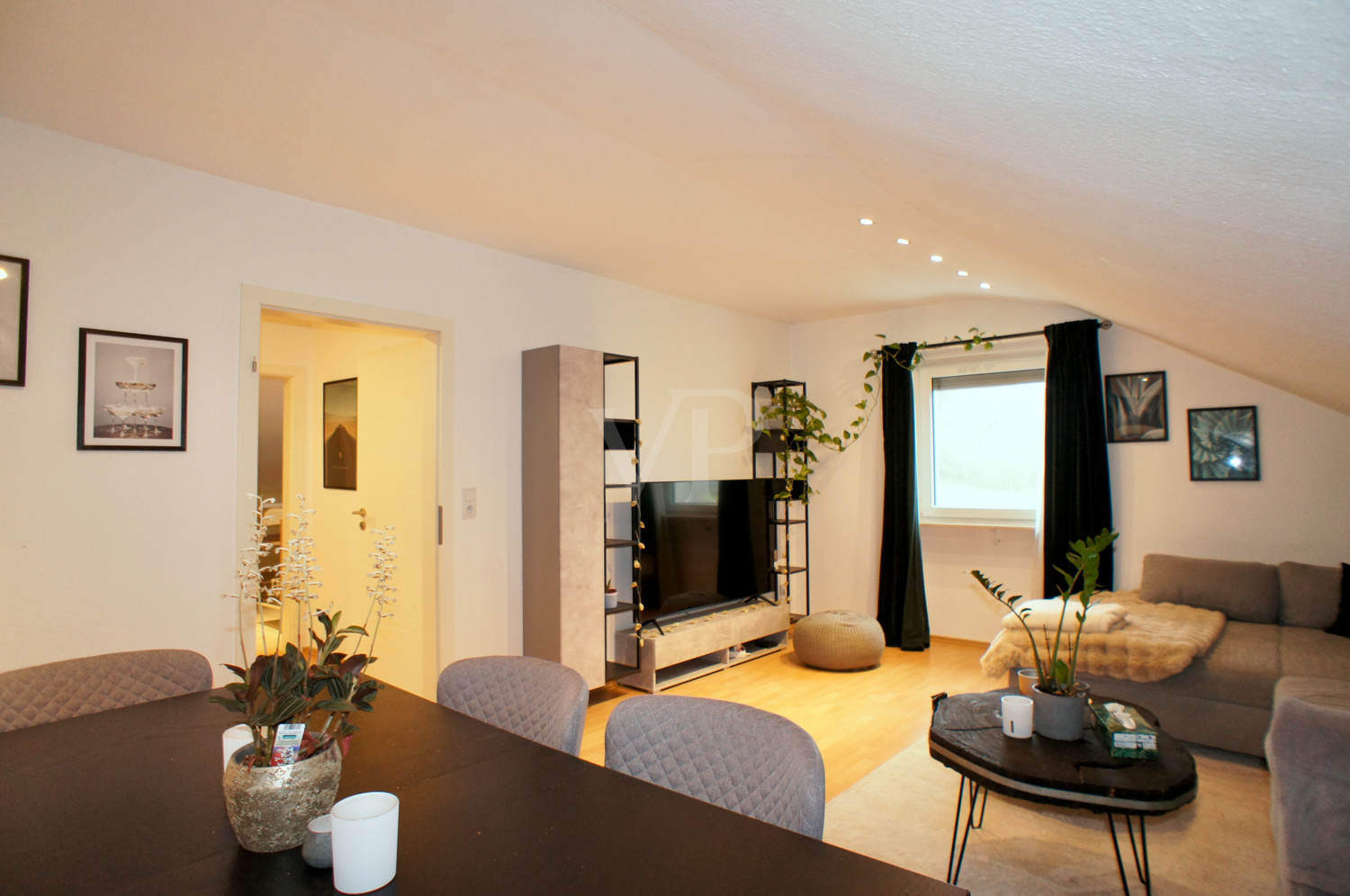 Wohn- und Esszimmer