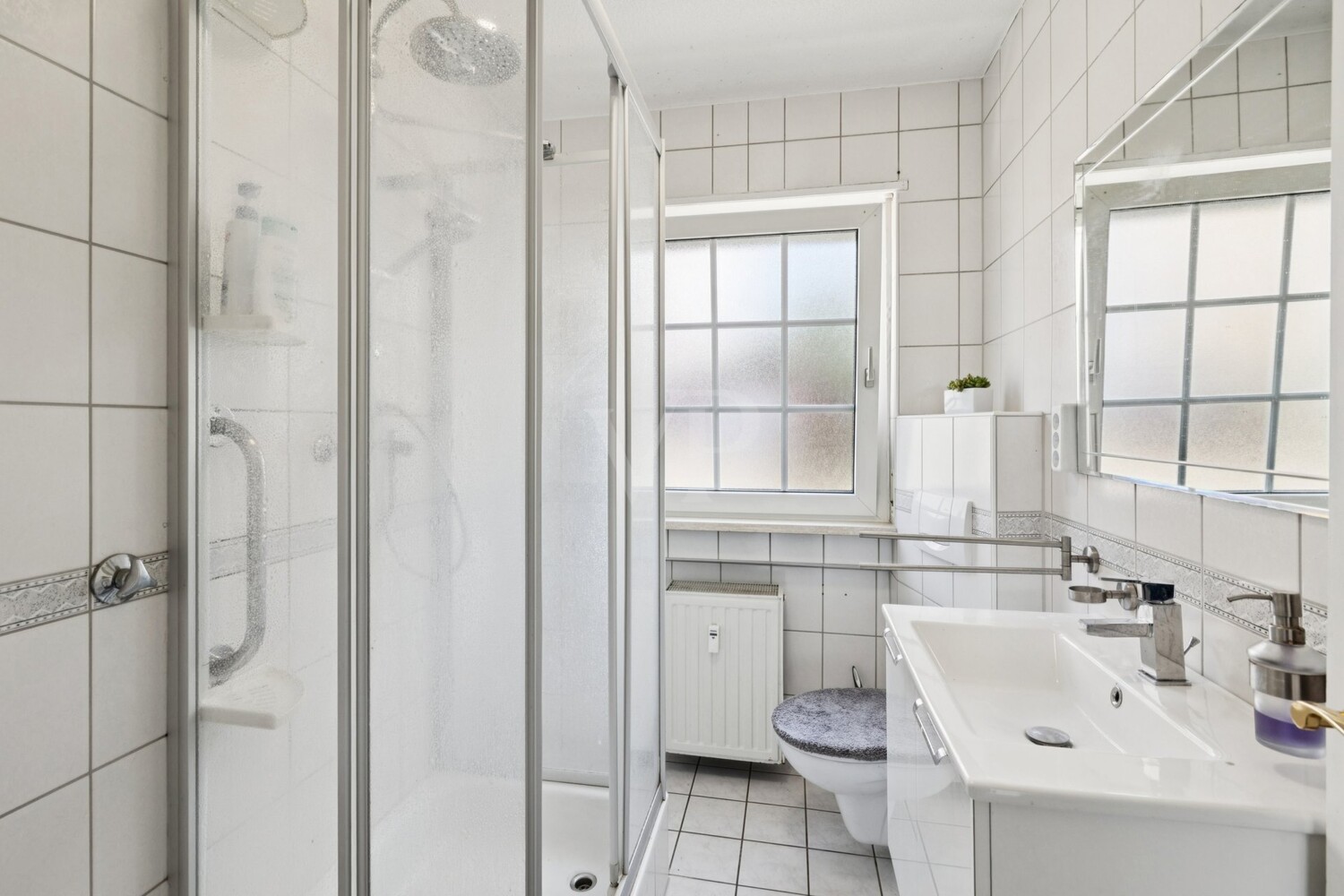 Badezimmer im Erdgeschoss