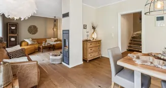 von_poll_real_estate_property_25419025_image_0