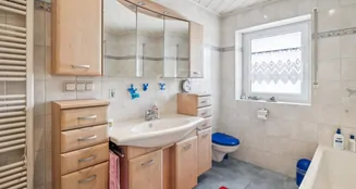 von_poll_real_estate_property_25419020_image_4