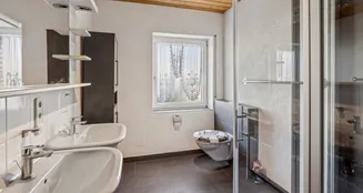 von_poll_real_estate_property_25419024_image_5