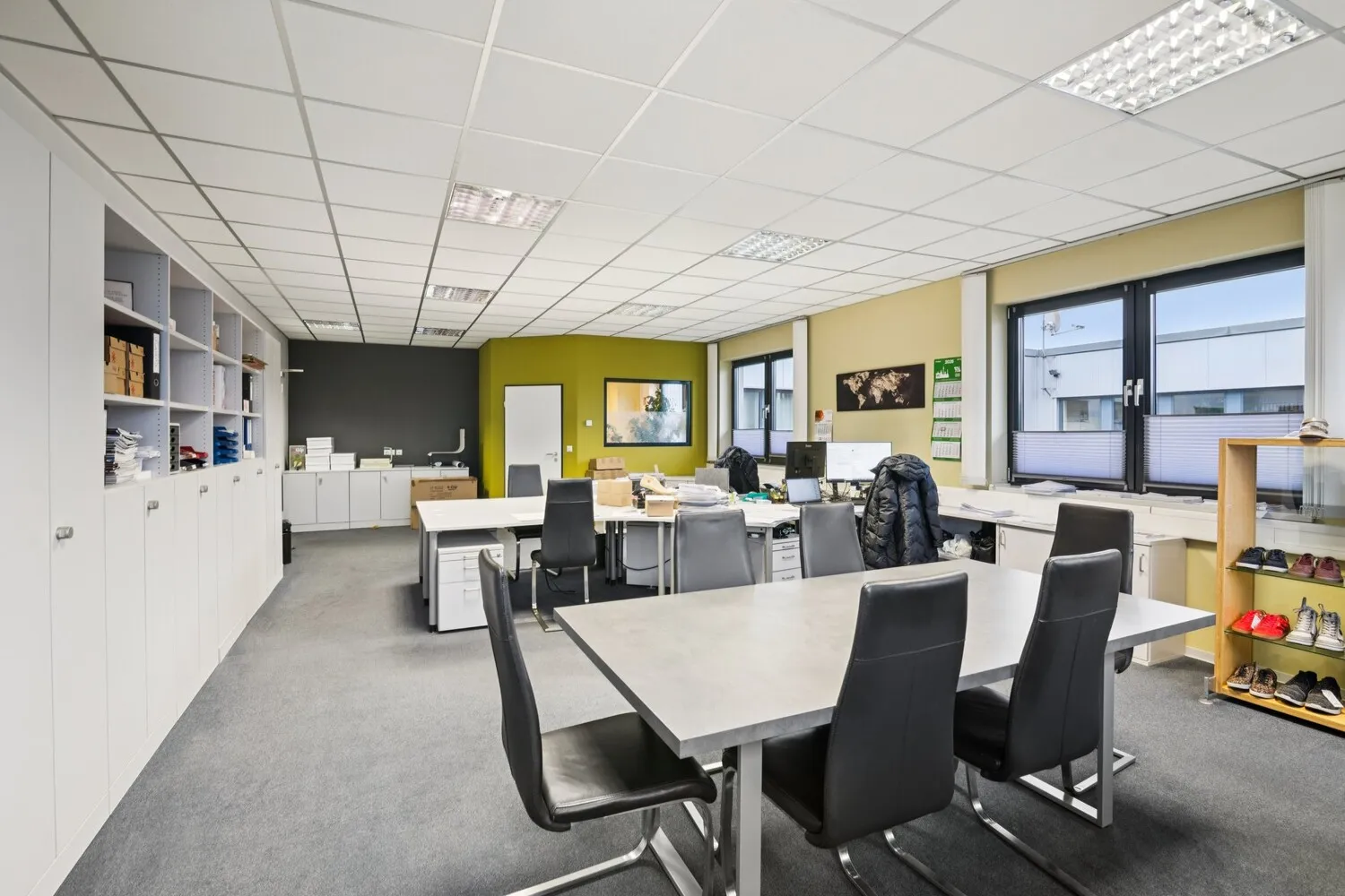 Büro im Erdgeschoss