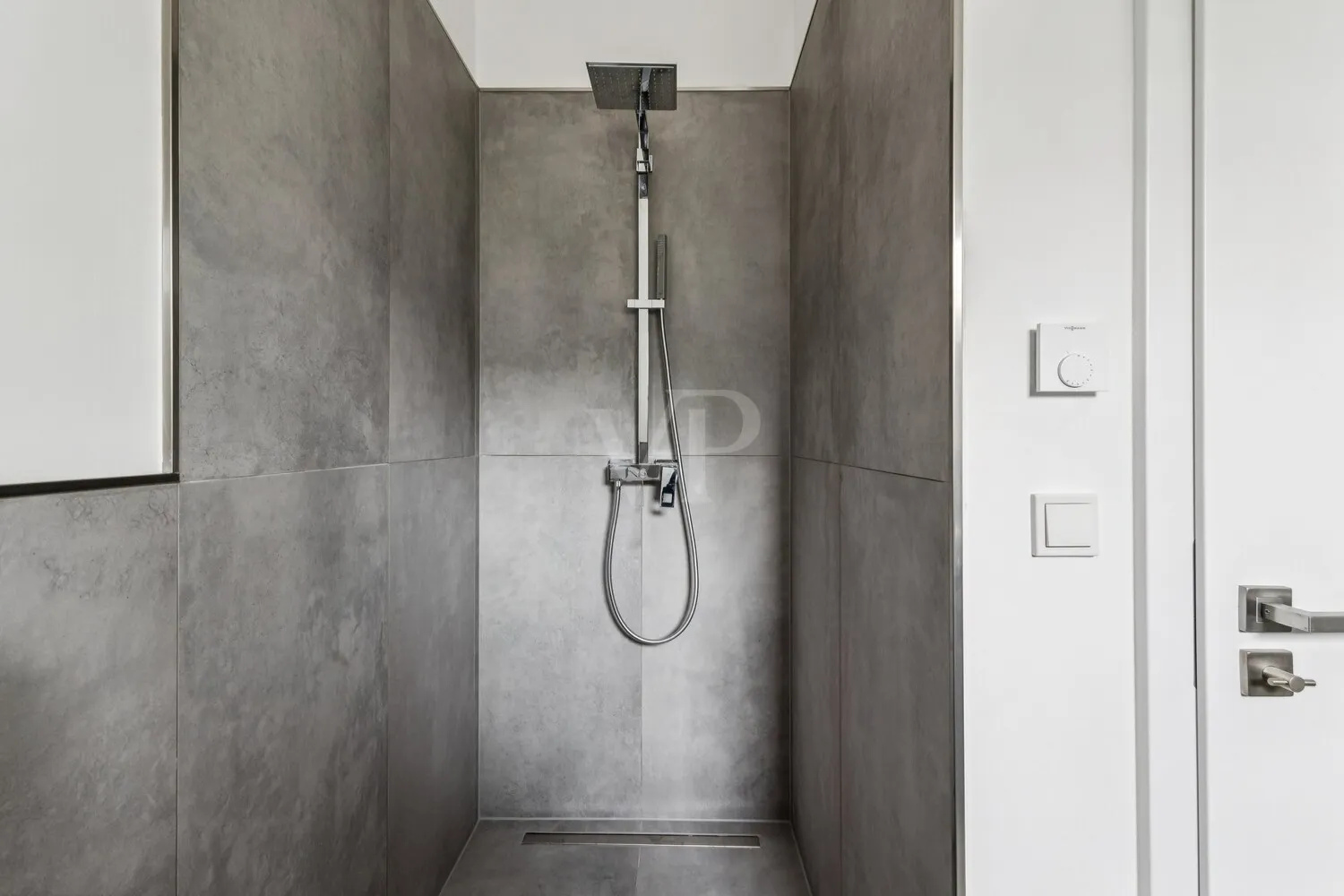 ... bodengleicher Dusche