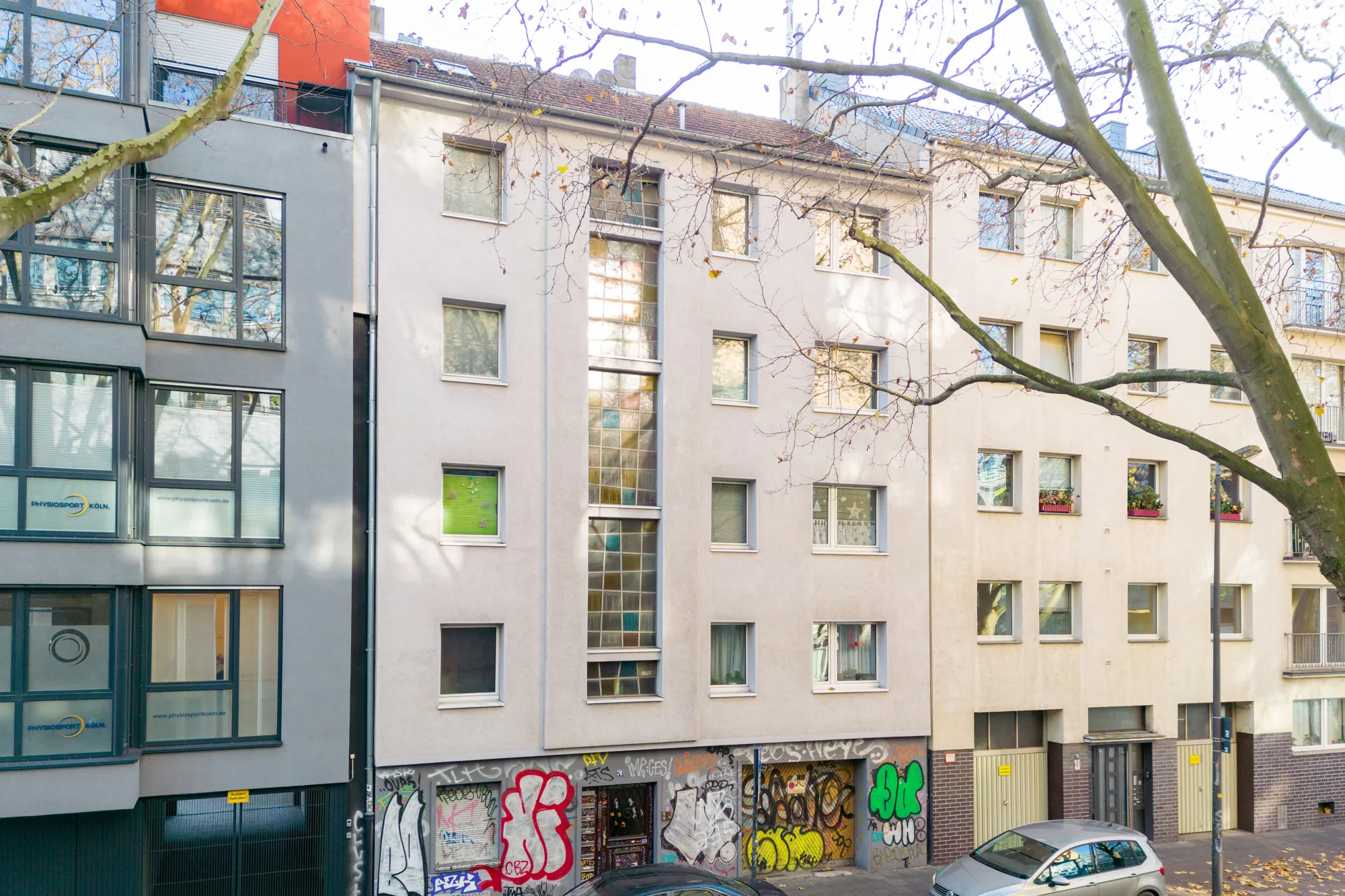 Apartment building with 9 units and expansion potential in the immediate vicinity of the Mediapark