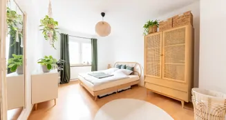 von_poll_real_estate_property_2241020H2_image_14