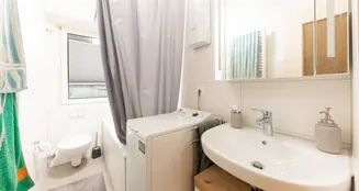 von_poll_real_estate_property_2241020H2_image_25