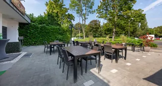 von_poll_real_estate_property_2341018A1_image_37