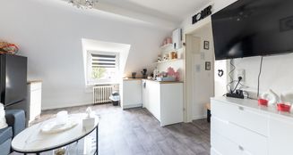 von_poll_real_estate_property_2341024A4_image_22