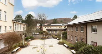 von_poll_real_estate_property_2441001A1_image_19