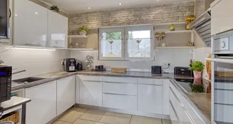 von_poll_real_estate_property_2441022A1_image_20