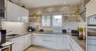 von_poll_real_estate_property_2441022A1_image_20