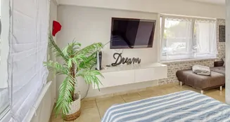 von_poll_real_estate_property_2441022A1_image_30