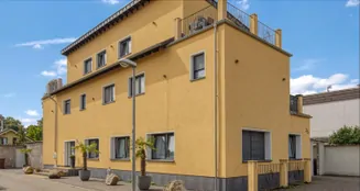 von_poll_real_estate_property_2441022A1_image_0