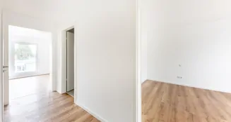 von_poll_real_estate_property_2541004W4_image_11