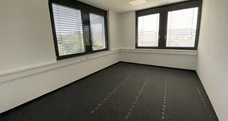 von_poll_real_estate_property_2541020M1_image_11