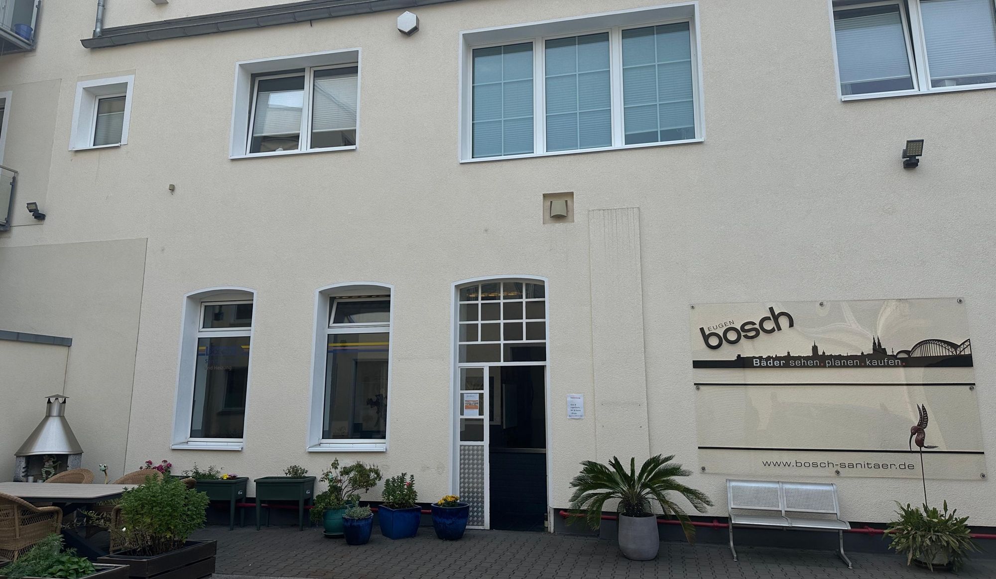 Vielseitige Gewerbefläche mit Lager- und Stellplatzoption in Köln-Ehrenfeld