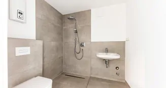 von_poll_real_estate_property_2541004A2_image_18