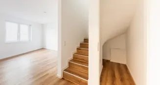 von_poll_real_estate_property_2541004A2_image_27