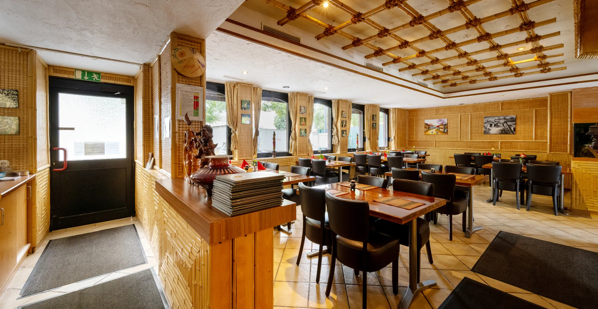 Vielseitiges Wohn- und Geschäftshaus mit stadtbekannter Gastronomie in Pulheim