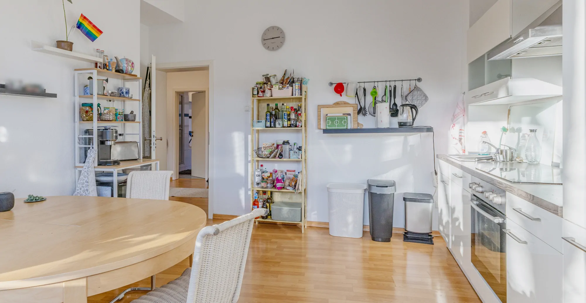 Wohn- und Geschäftshaus in prägnanter Lage und freier Wohnung in Braunsfeld