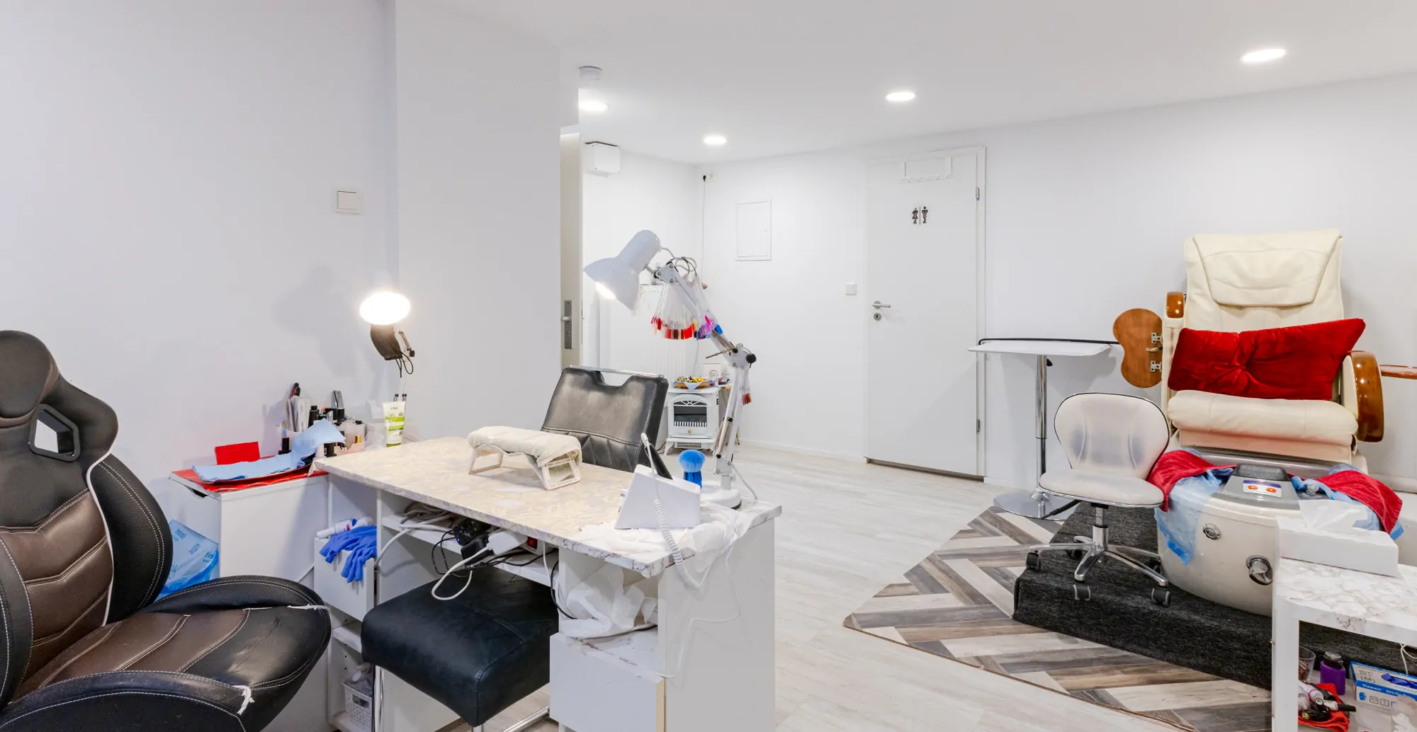 Wohn- und Geschäftshaus in prägnanter Lage und freier Wohnung in Braunsfeld