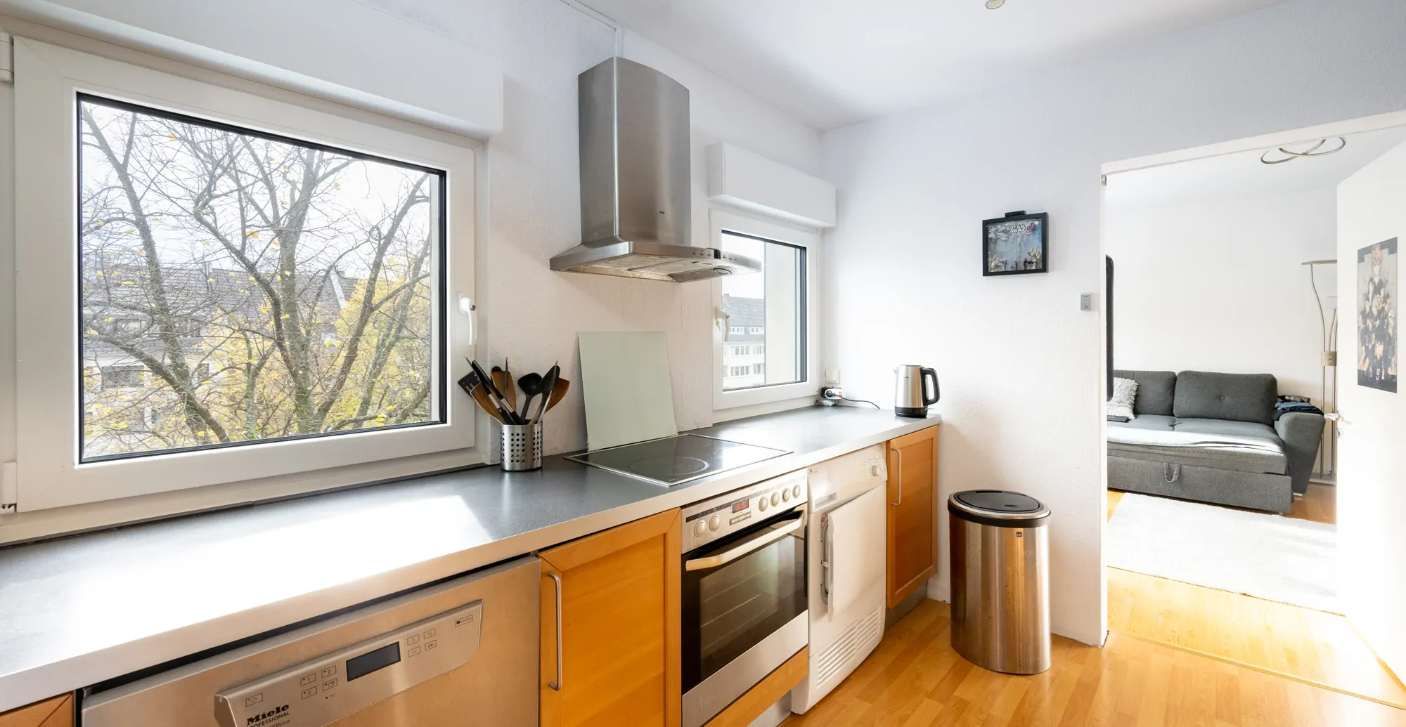 Wohn- und Geschäftshaus in prägnanter Lage und freier Wohnung in Braunsfeld