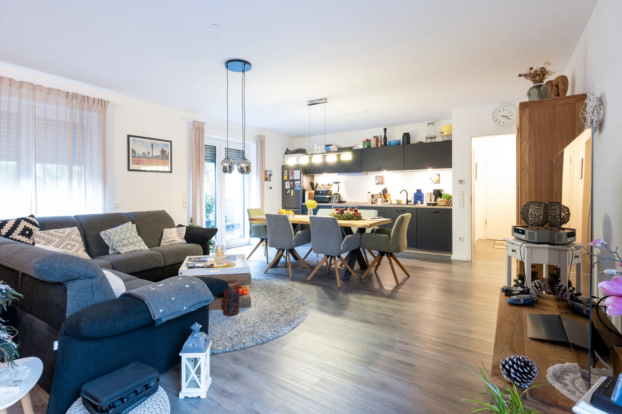 Modernes Mehrfamilienhaus (BJ 2020) in Bergheim-Glessen – Energieeffizienz A+ mit Aufzug & PV-Anlage