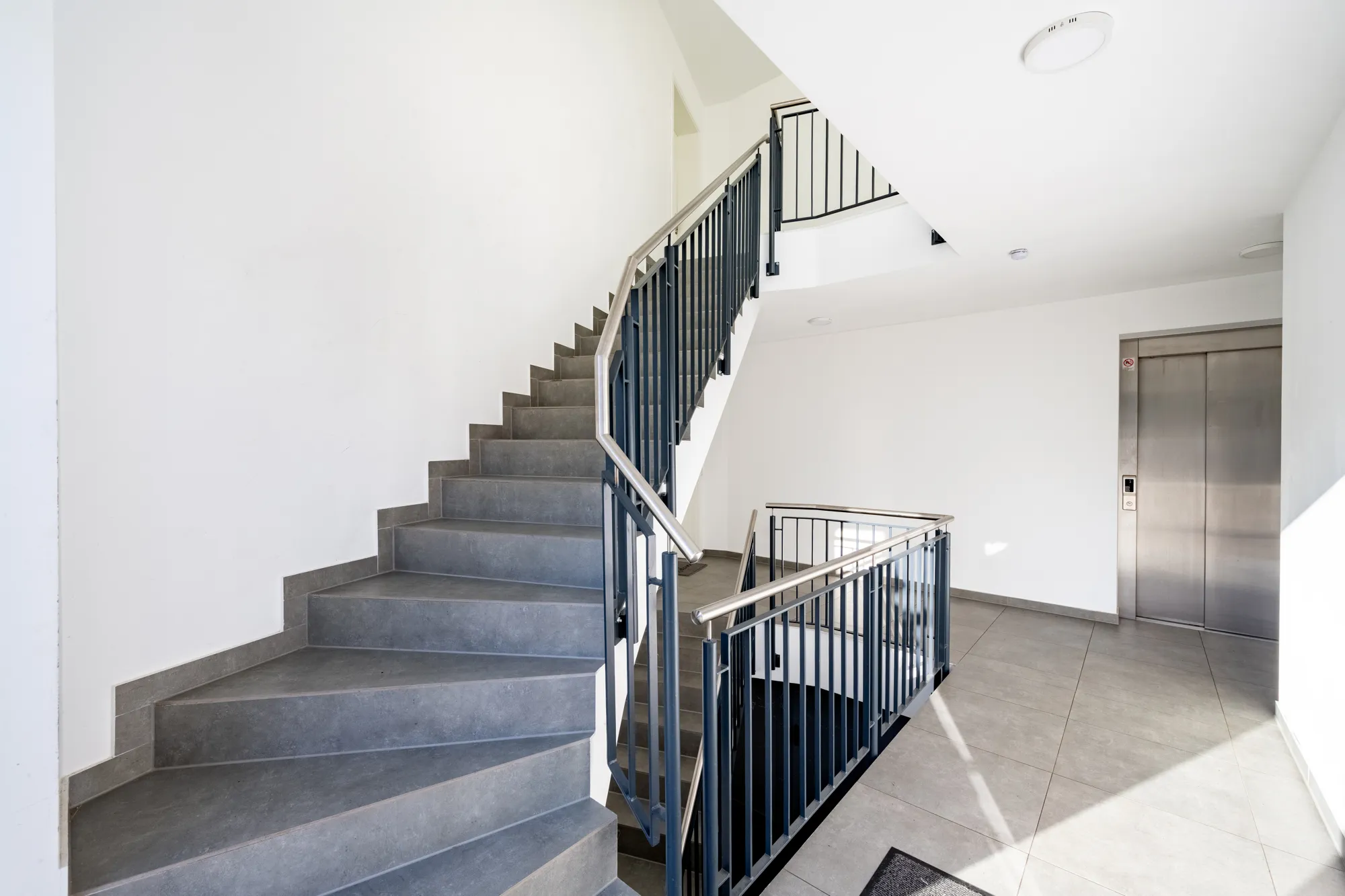 Modernes Mehrfamilienhaus (BJ 2020) in Bergheim-Glessen – Energieeffizienz A+ mit Aufzug & PV-Anlage