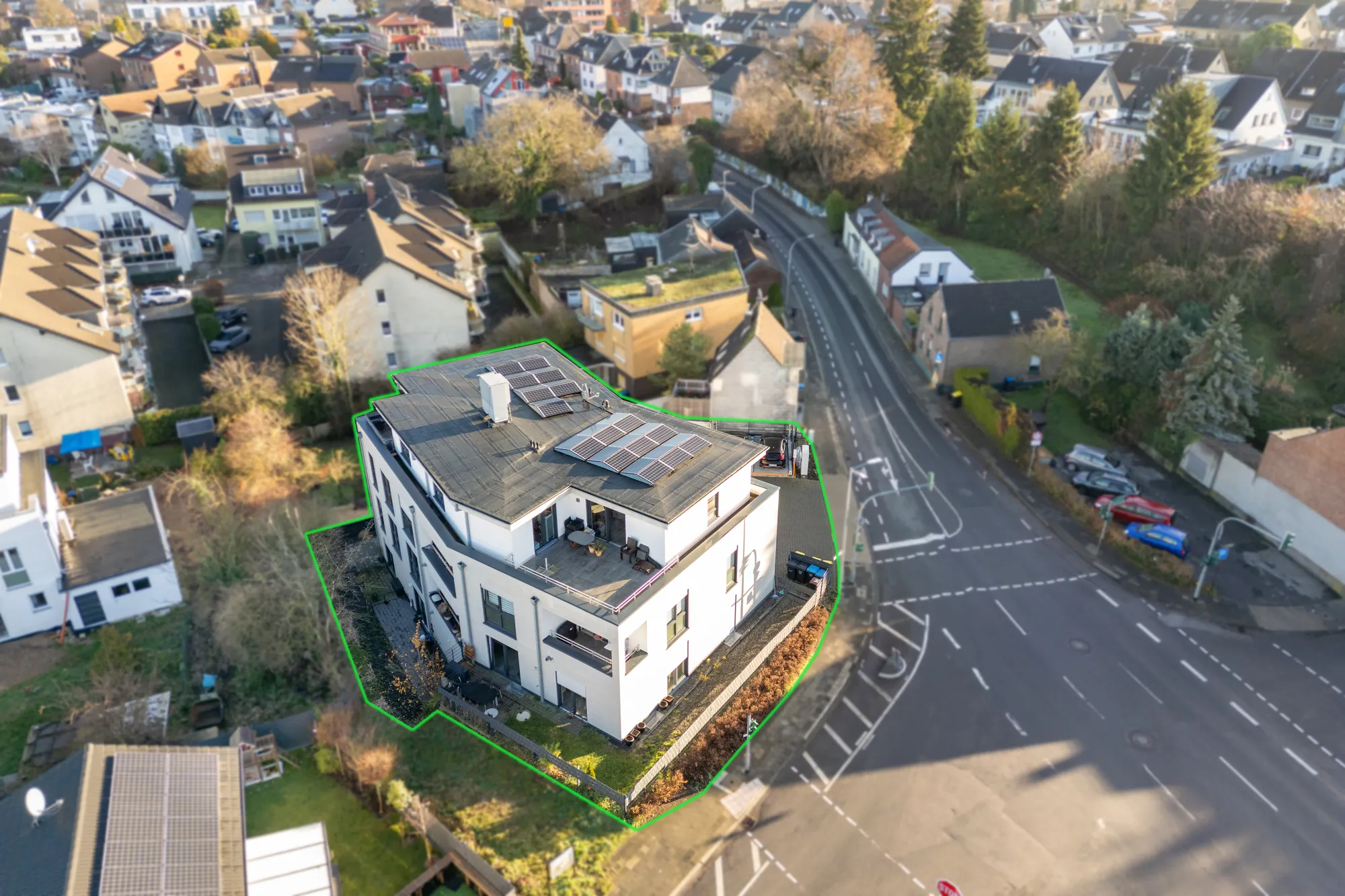 Modernes Mehrfamilienhaus (BJ 2020) in Bergheim-Glessen – Energieeffizienz A+ mit Aufzug & PV-Anlage
