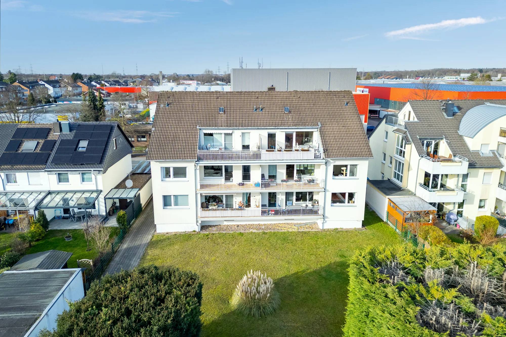 Von Poll Commercial Köln besser Immobilienmakler für Mehrfamilienhäuser in Köln1