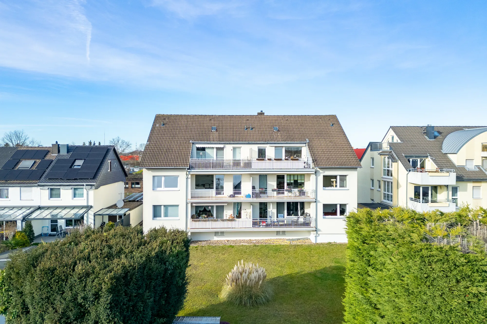 Von Poll Commercial Köln besser Immobilienmakler für Mehrfamilienhäuser in Köln1