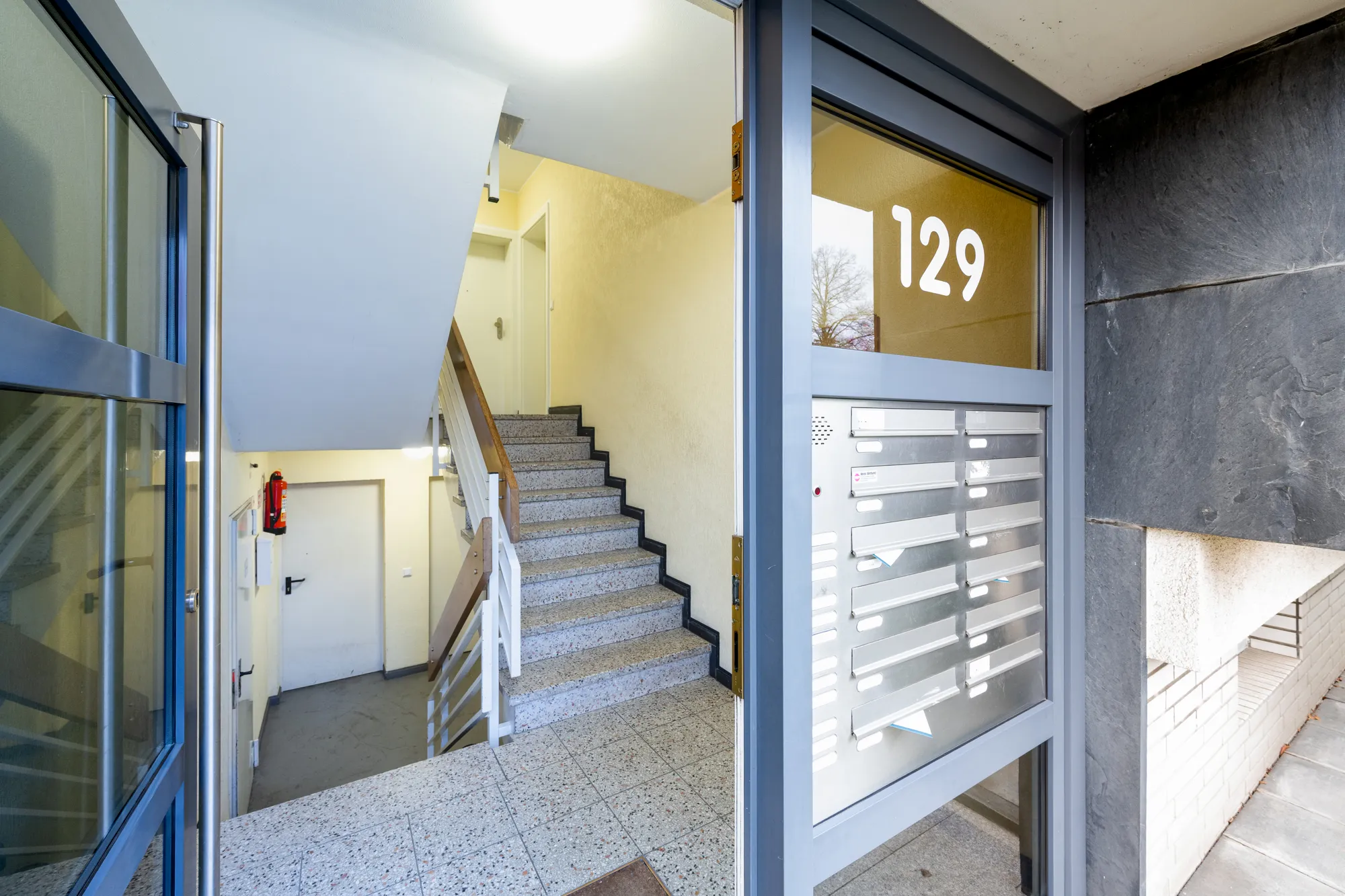 Von Poll Commercial Köln besser Immobilienmakler für Mehrfamilienhäuser in Köln1