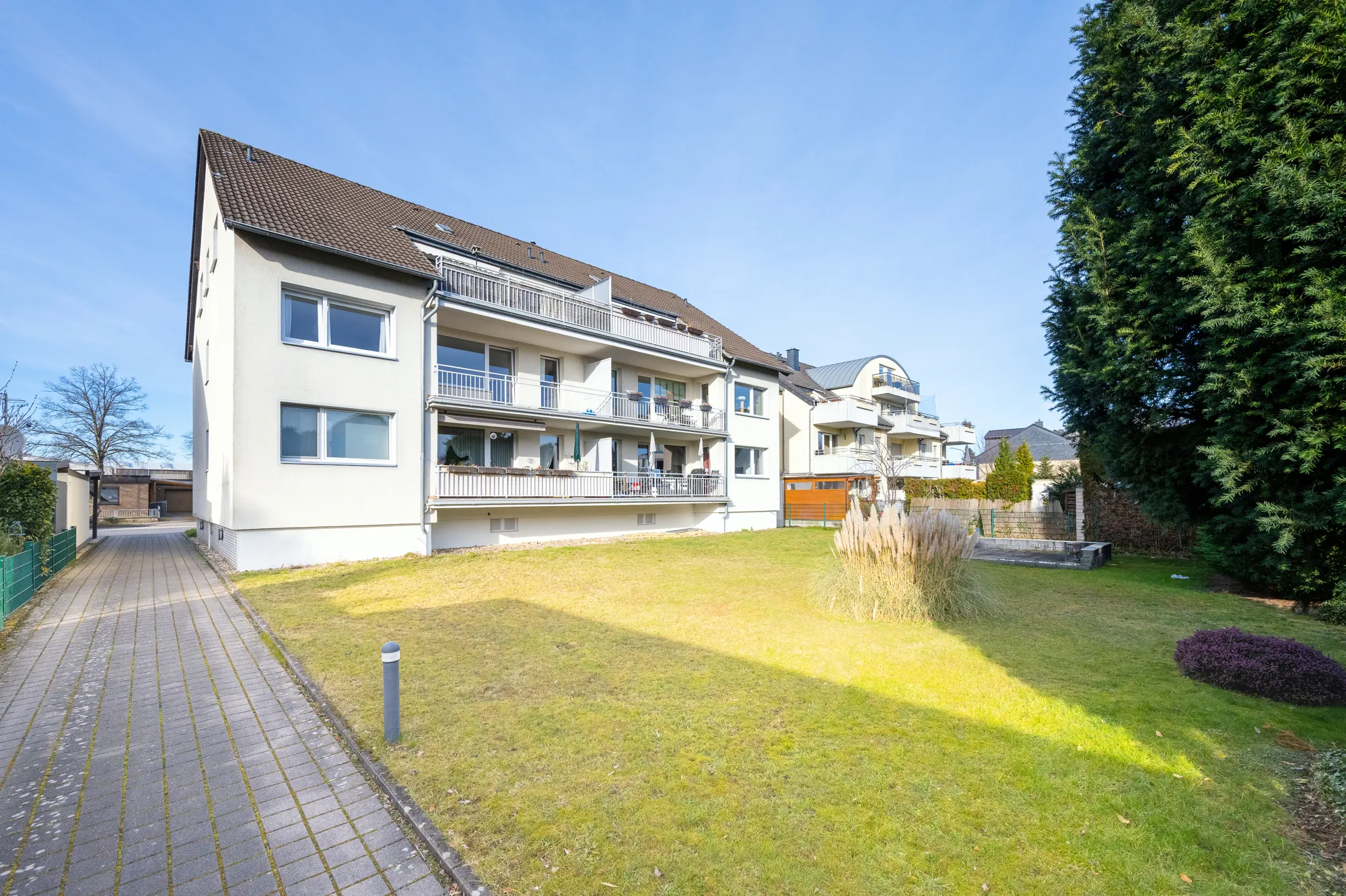 Von Poll Commercial Köln besser Immobilienmakler für Mehrfamilienhäuser in Köln1