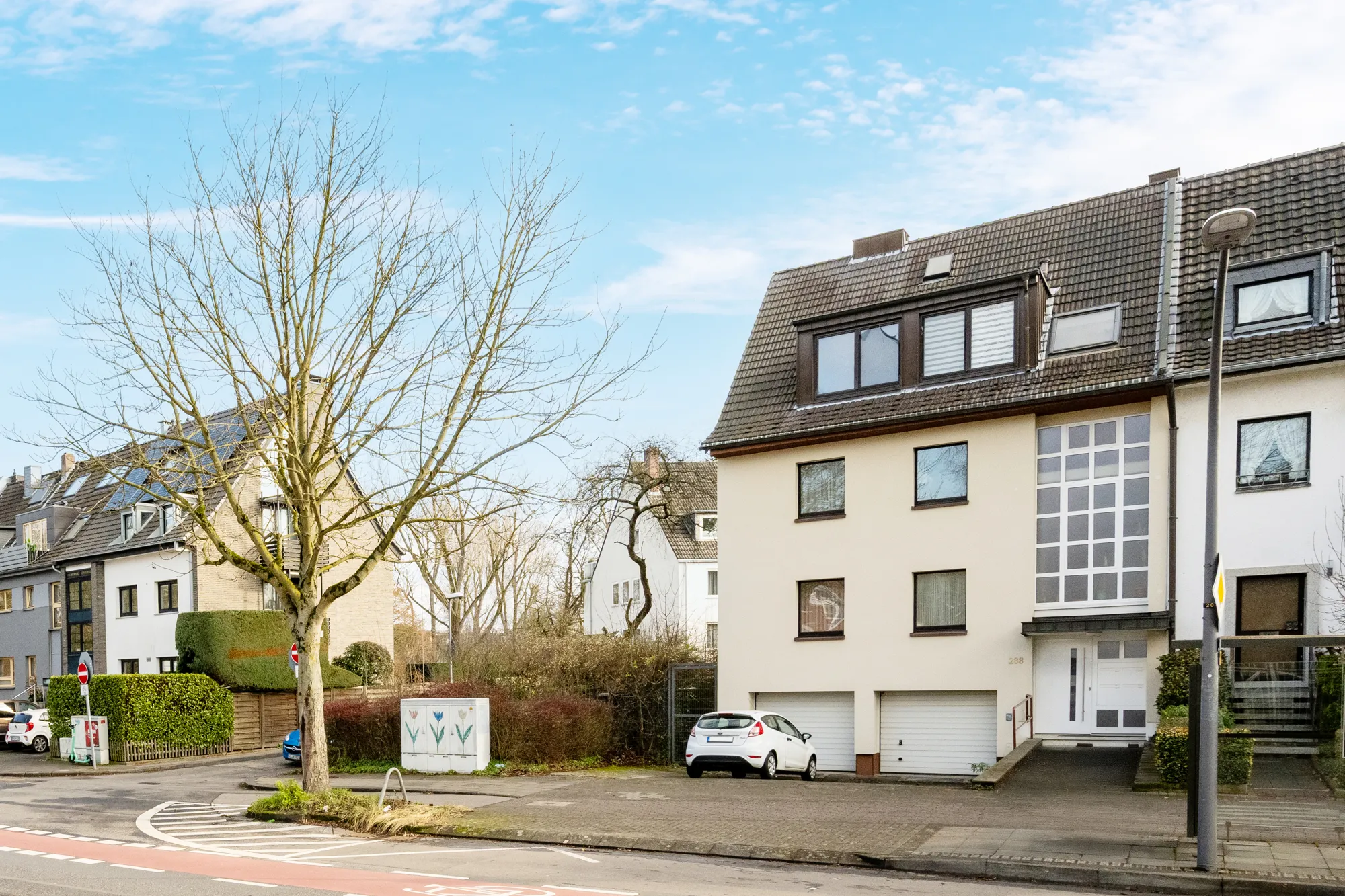 Von Poll Commercial Köln besser Immobilienmakler für Mehrfamilienhäuser in Köln1