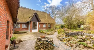 von_poll_real_estate_property_22053034_image_2