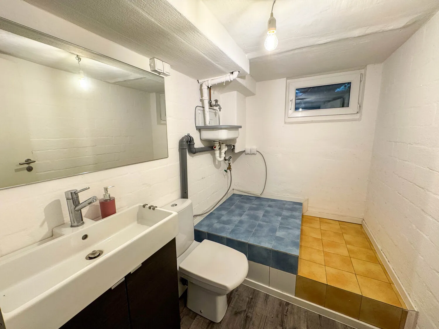 Eigener Hauswirtschaftsraum im Keller